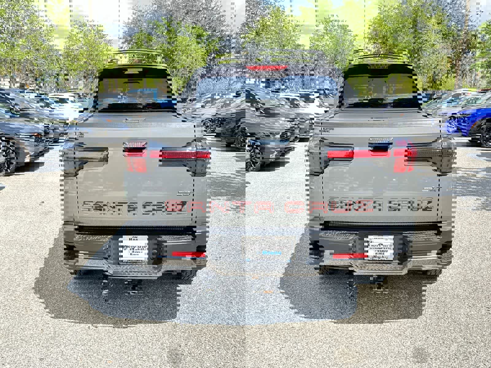 Used 2023 Hyundai Santa Cruz Limited w/ Tow & Go Package image 5