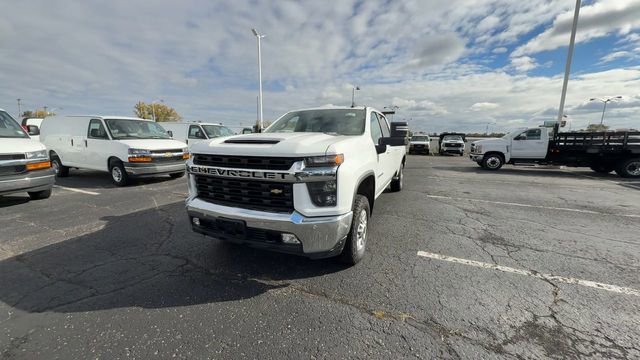 Used 2021 Chevrolet Silverado 2500 LT w/ Convenience Package image 3