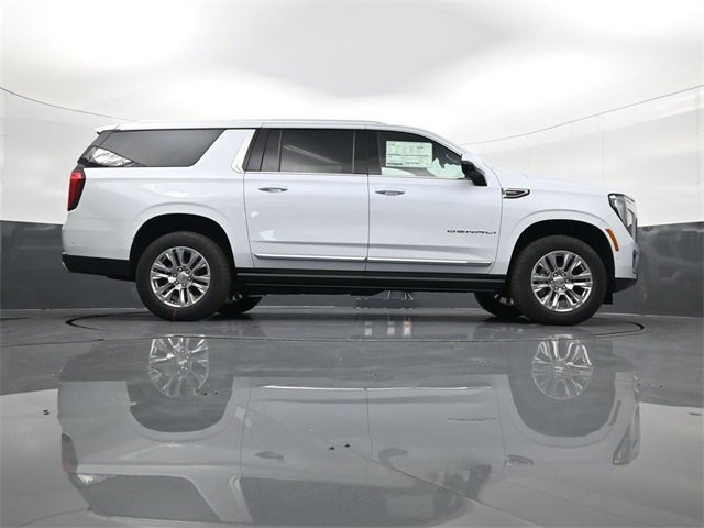 New 2026 GMC Yukon XL Denali image 25