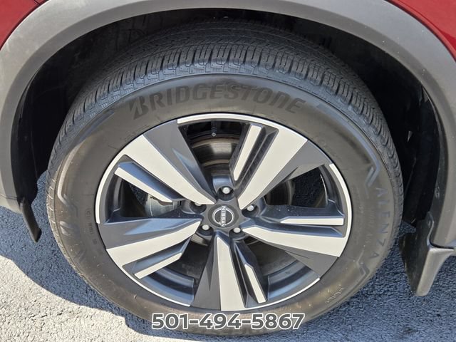 Used 2024 Nissan Rogue SL w/ SL Premium Package FWD image 16