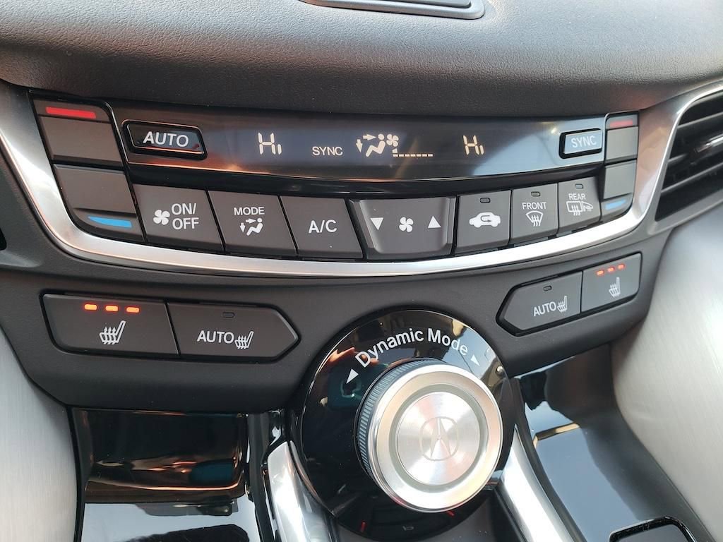 Certified 2025 Acura TLX w/ Technology Package image 29