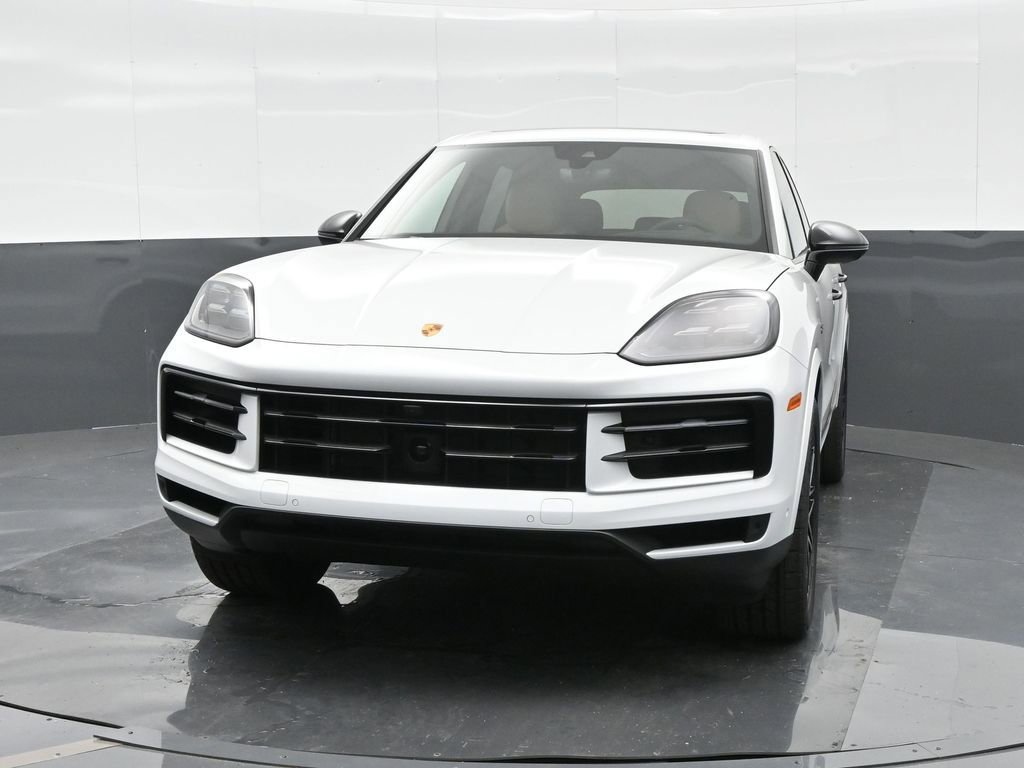Used 2025 Porsche Cayenne E-Hybrid image 12