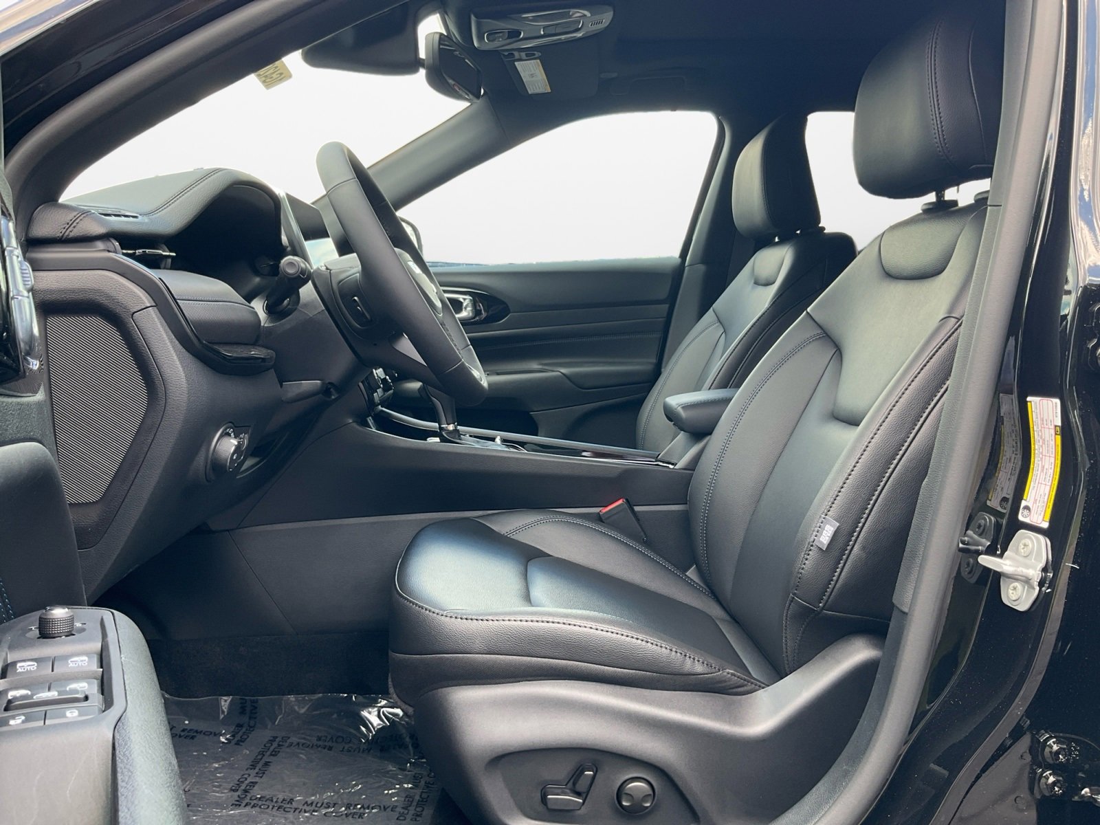 New 2025 Jeep Compass Limited w/ Sun & Sound Group image 9