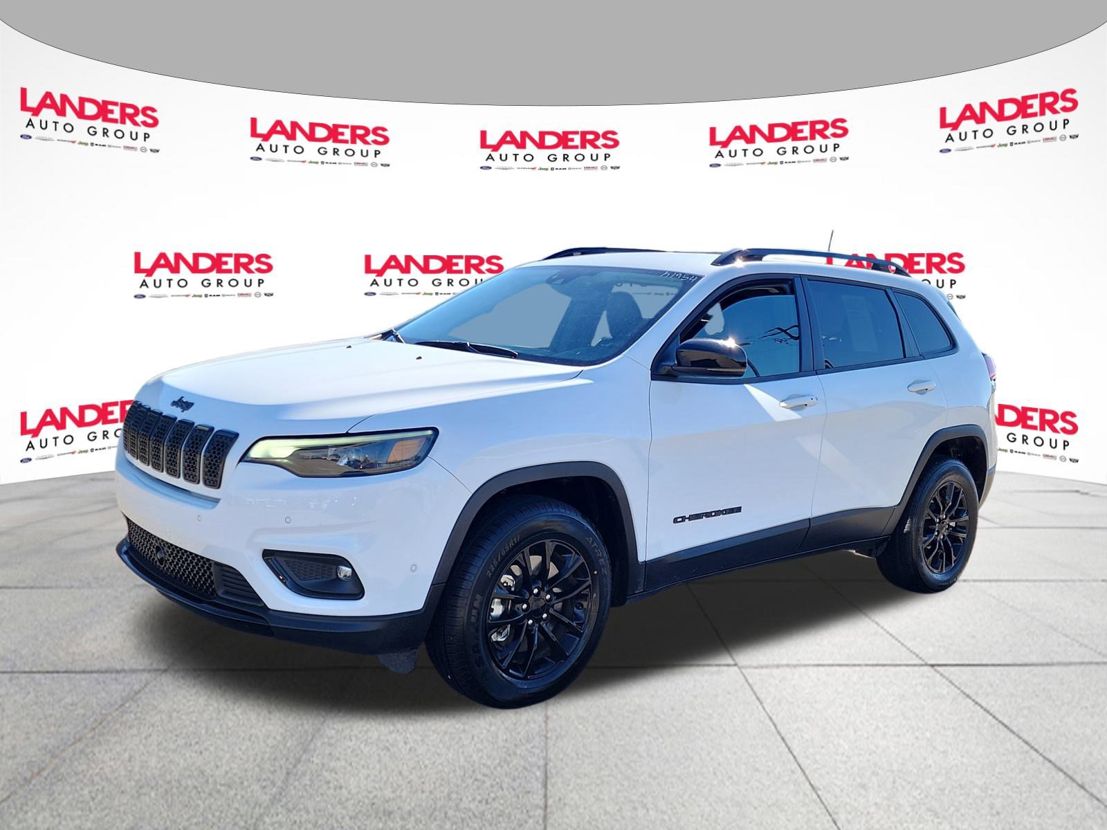 Used 2023 Jeep Cherokee Altitude Lux image 4