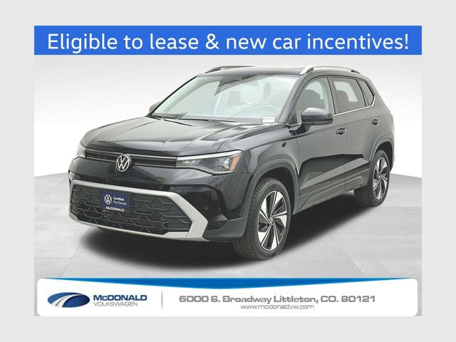 Certified 2025 Volkswagen Taos SE image 1