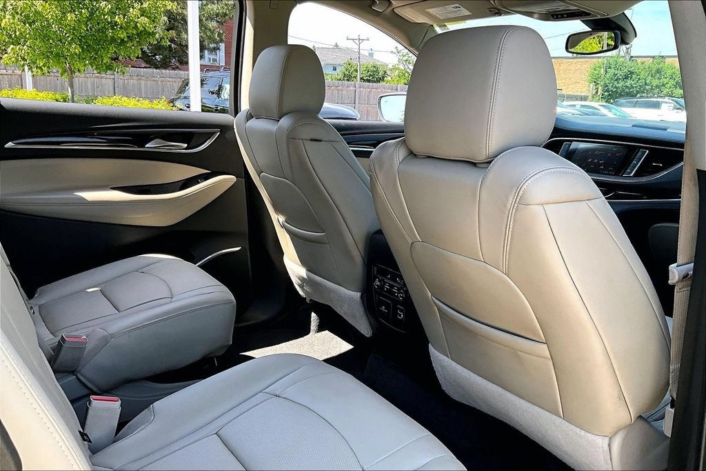 Used 2020 Buick Enclave Premium w/ Sun and Sites Package FWD image 29