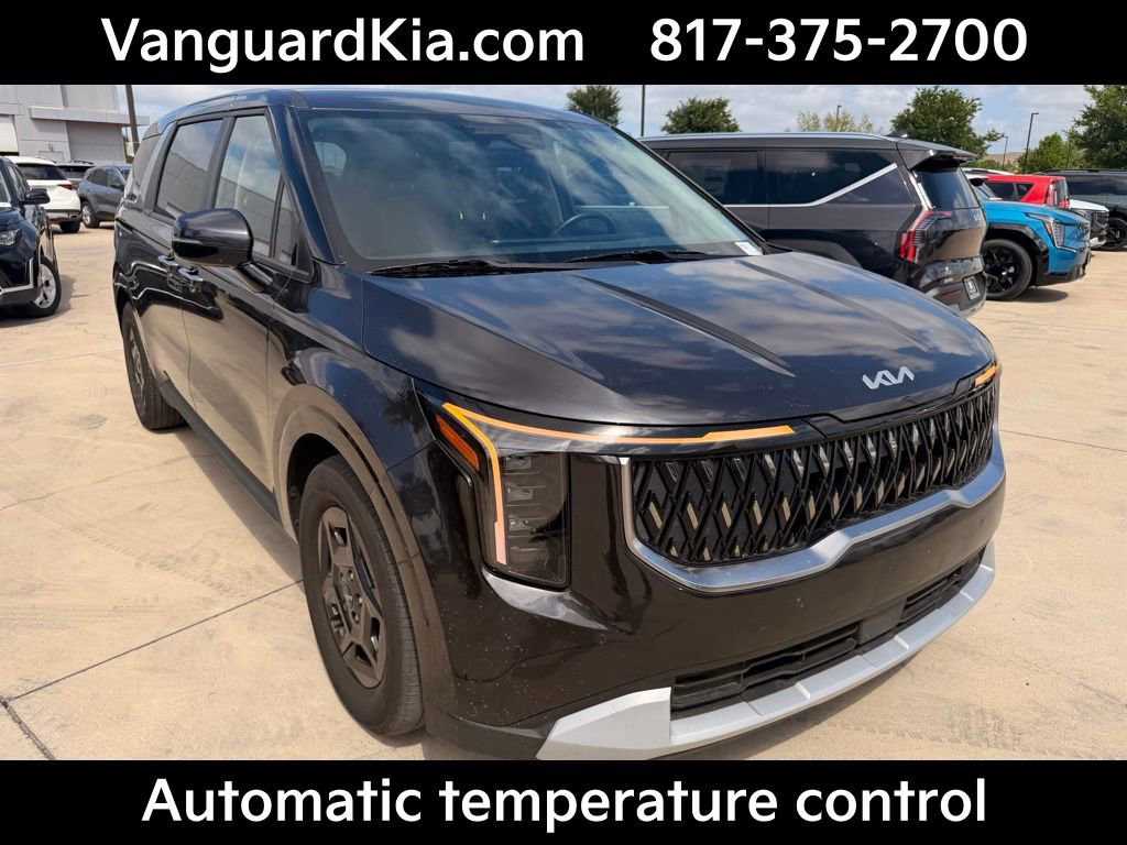 Certified 2025 Kia Carnival image 5