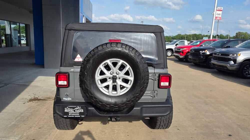 Used 2023 Jeep Wrangler Sport AWD/4WD image 4