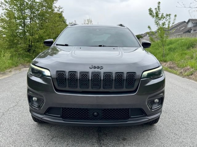 Used 2022 Jeep Cherokee Latitude AWD/4WD image 3