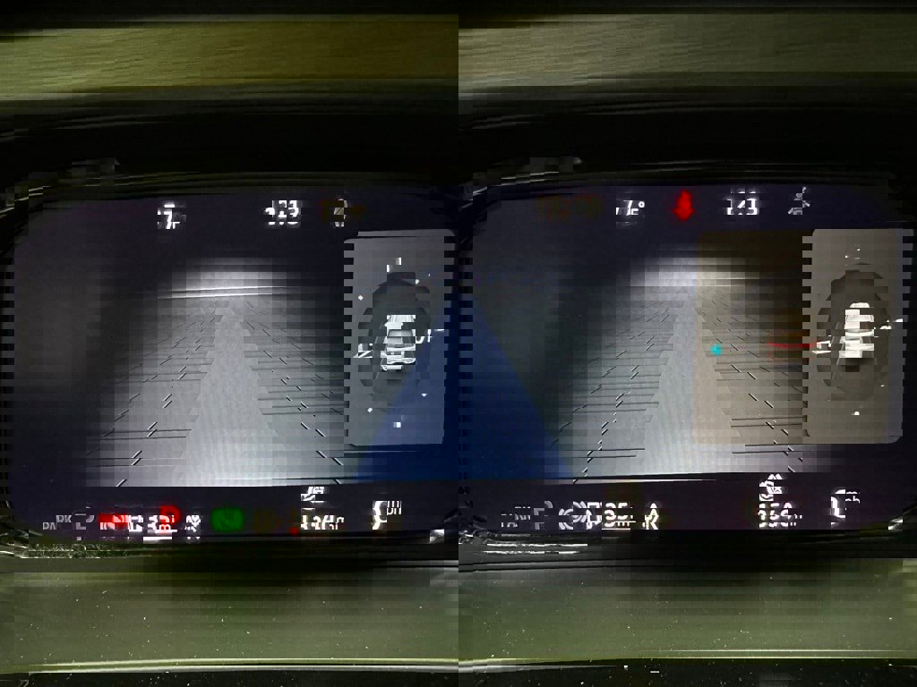 Used 2025 Volkswagen Atlas Cross Sport SE image 24