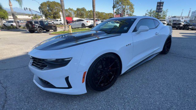 Used 2020 Chevrolet Camaro LT image 4