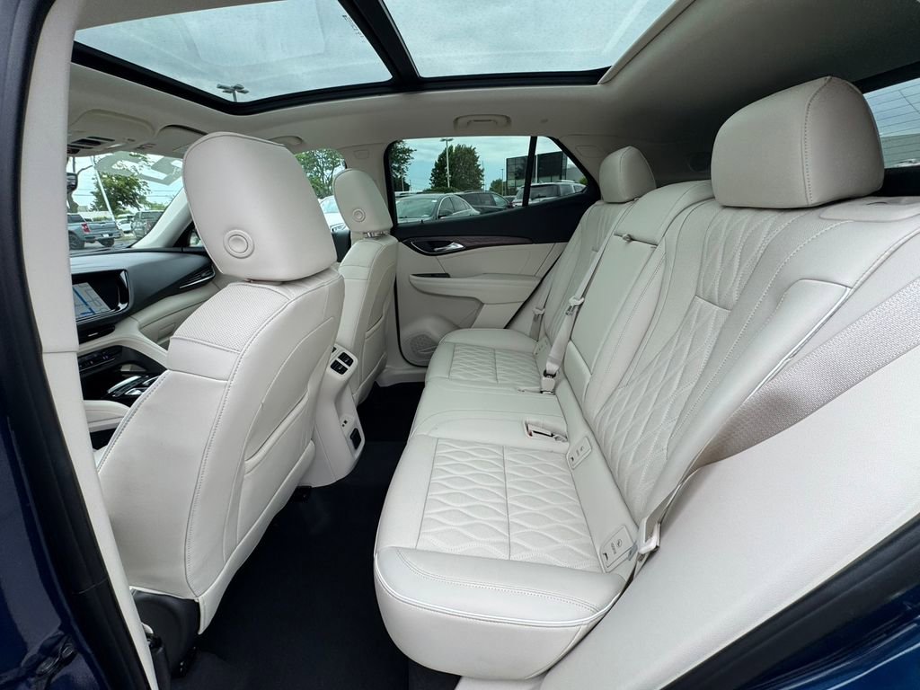 Used 2023 Buick Envision Avenir FWD image 21