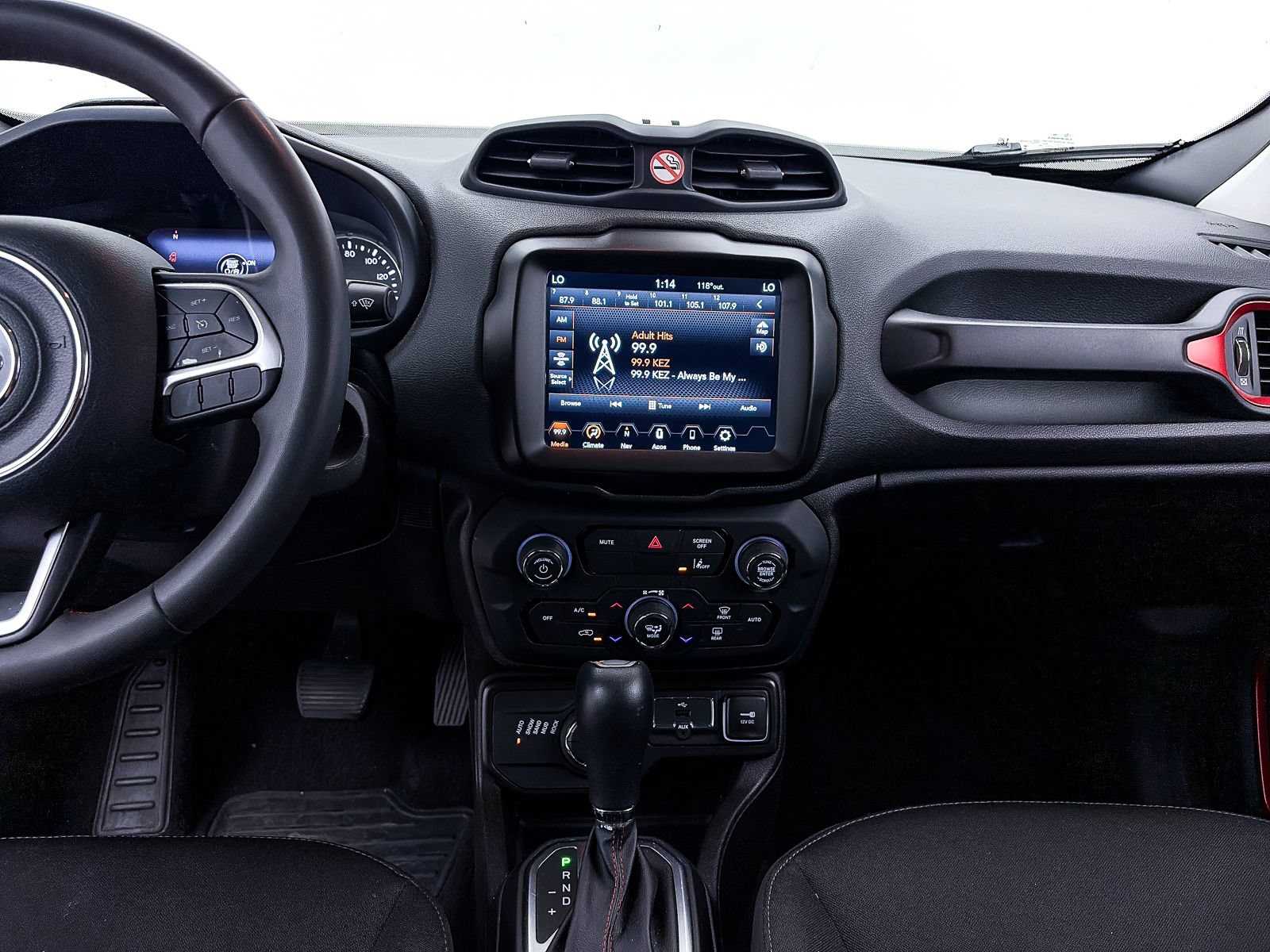 Used 2023 Jeep Renegade Trailhawk AWD/4WD image 8