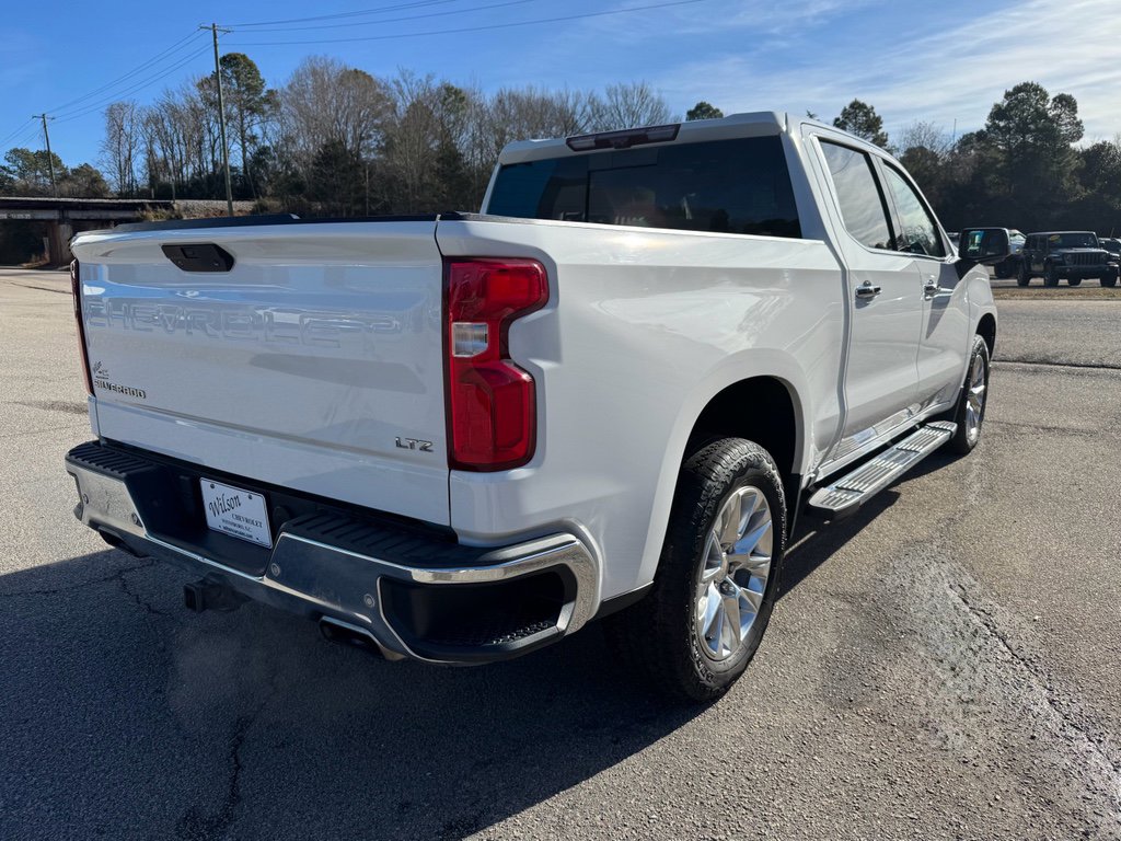 Used 2022 Chevrolet Silverado 1500 LTZ w/ LTZ Premium Package image 6