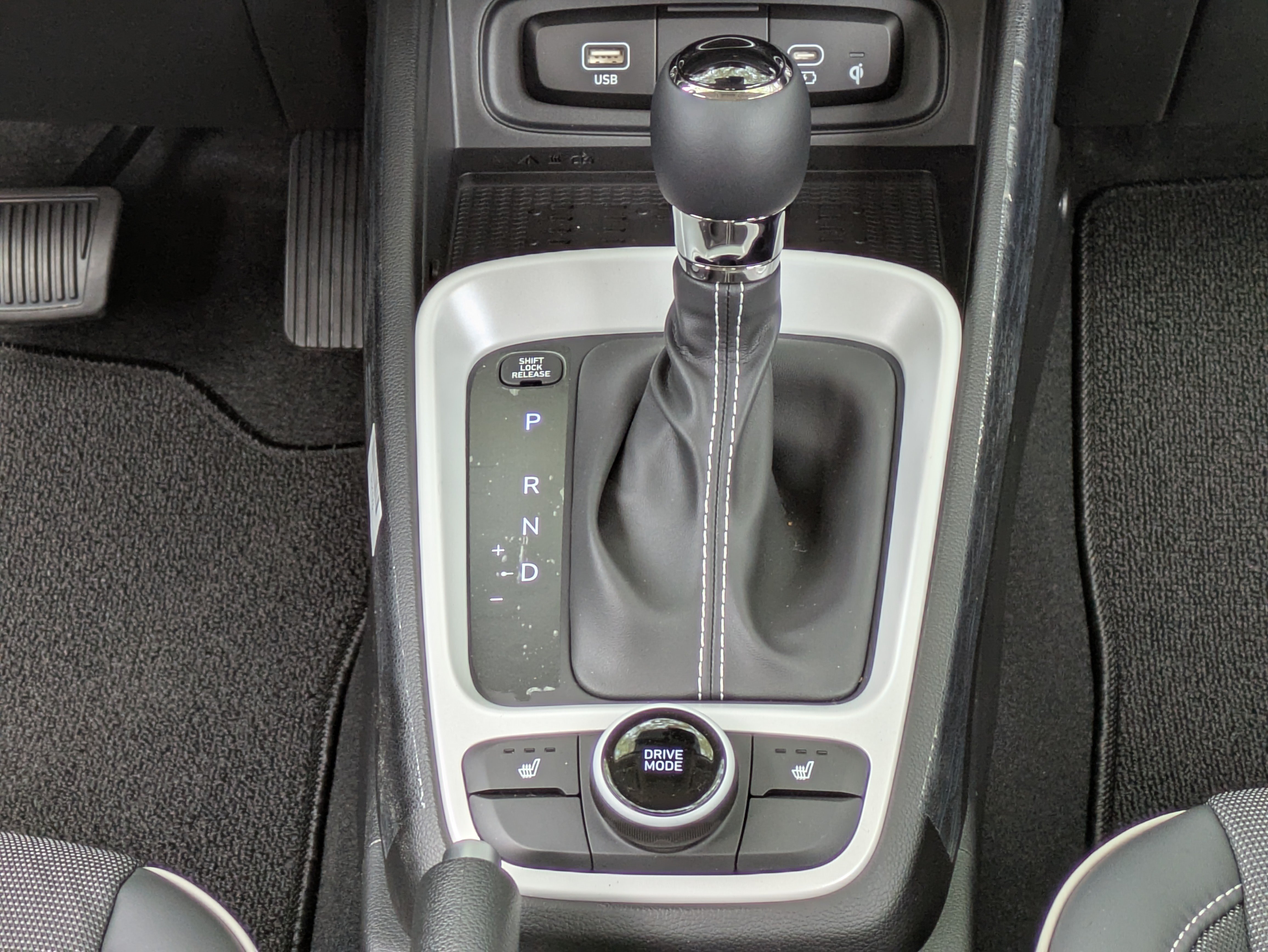 New 2026 Hyundai Venue SEL FWD image 17