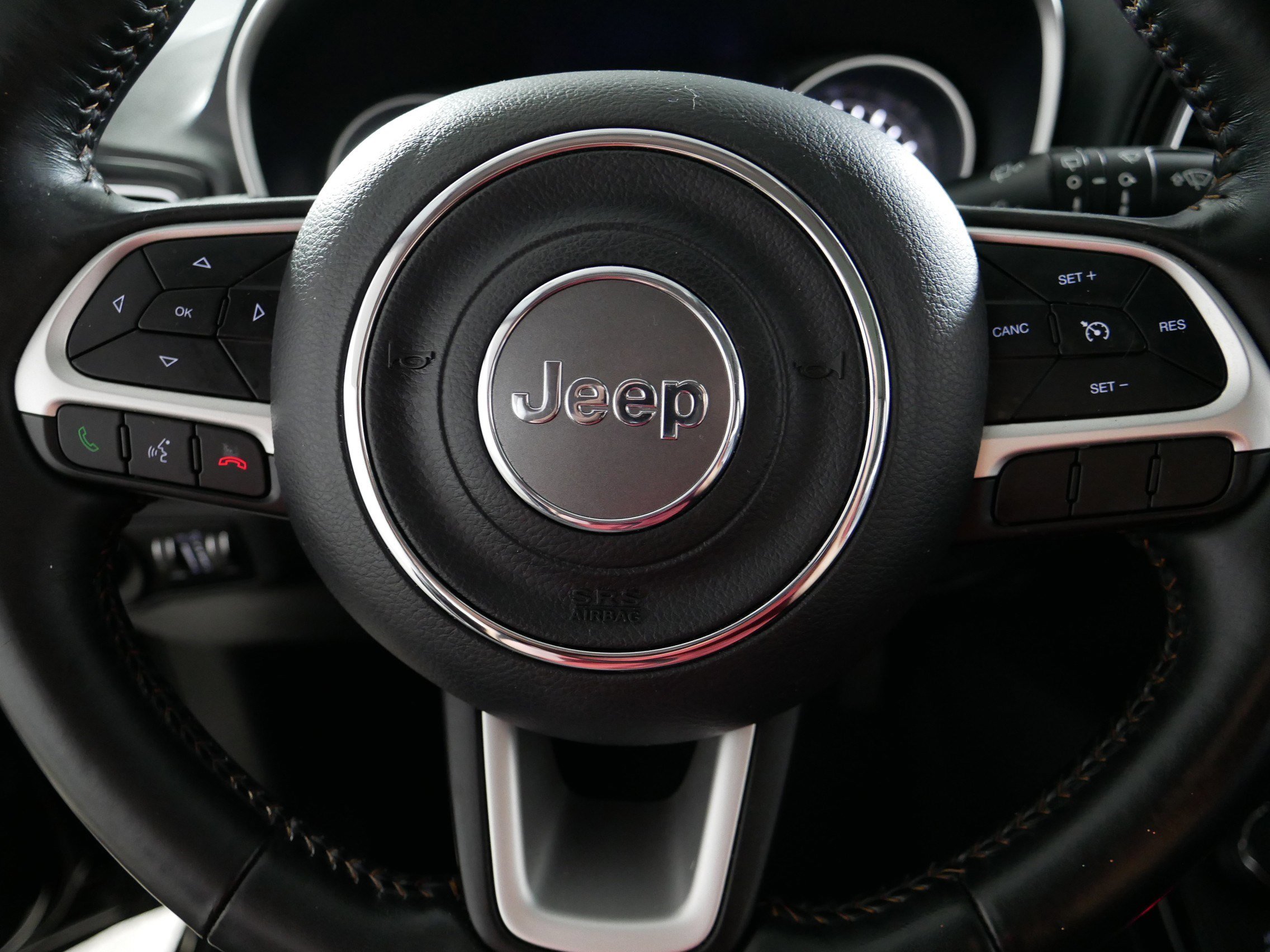 Used 2018 Jeep Compass Limited AWD/4WD image 25