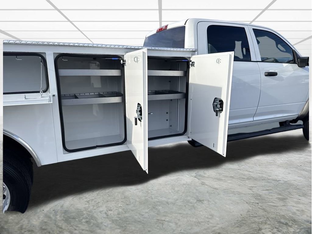 New 2026 RAM 5500 Tradesman w/ Chrome Appearance Group image 20