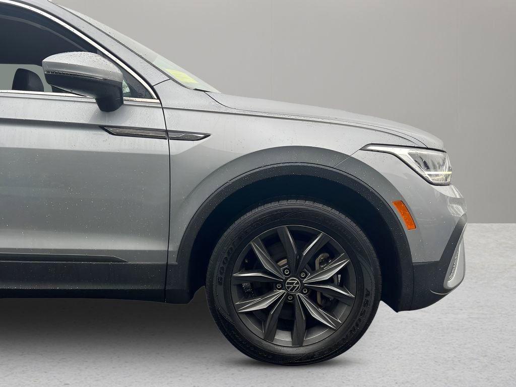 Used 2023 Volkswagen Tiguan SE image 27