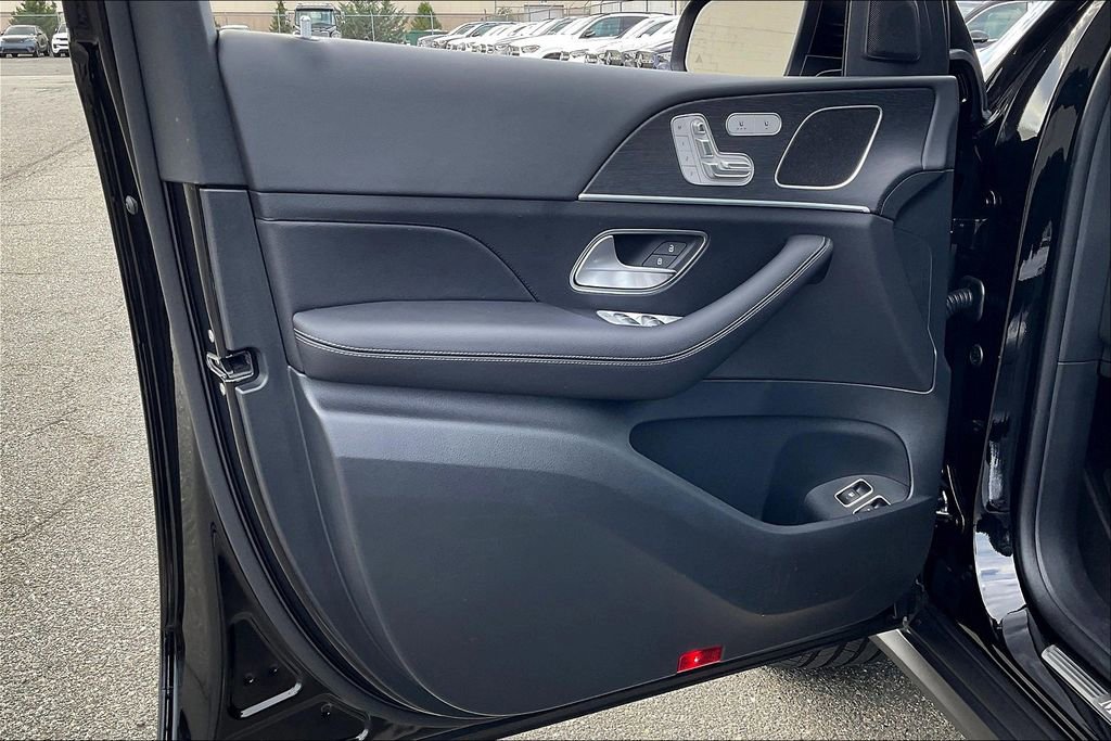 Certified 2025 Mercedes-Benz GLE 450e GLE 450e w/ Driver Assistance Package image 15