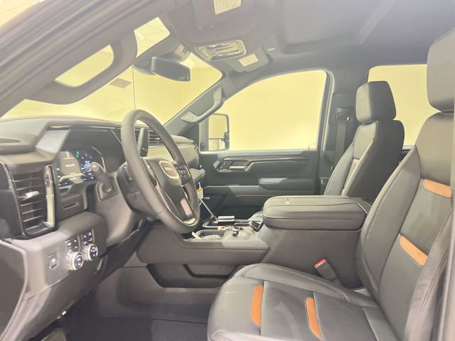Used 2025 GMC Sierra 2500 AT4 image 18