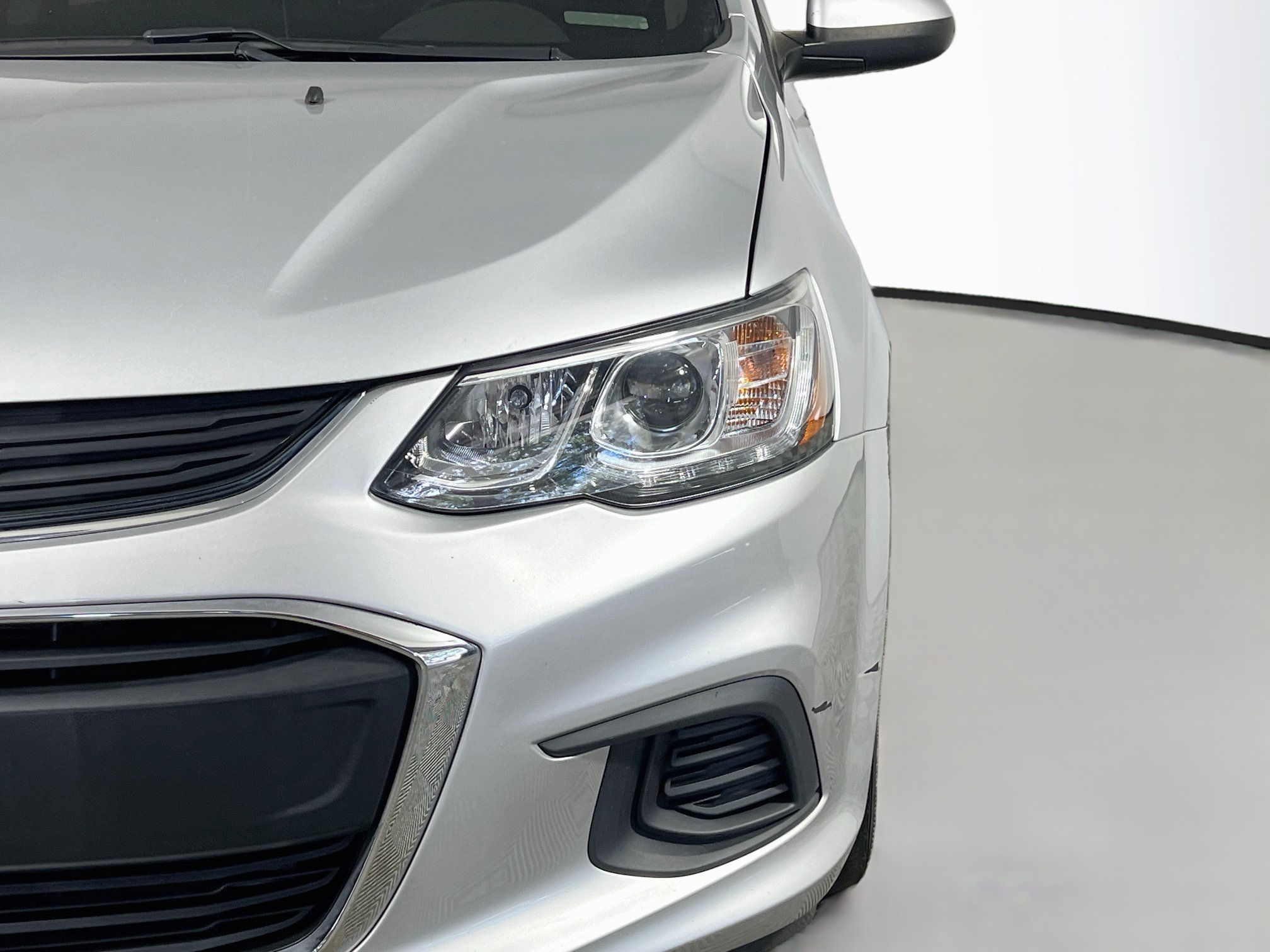 Used 2020 Chevrolet Sonic LT FWD image 12