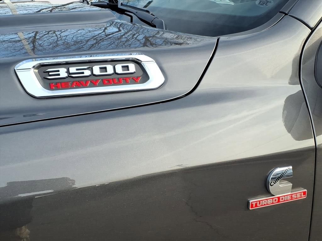 Used 2024 RAM 3500 Big Horn image 8