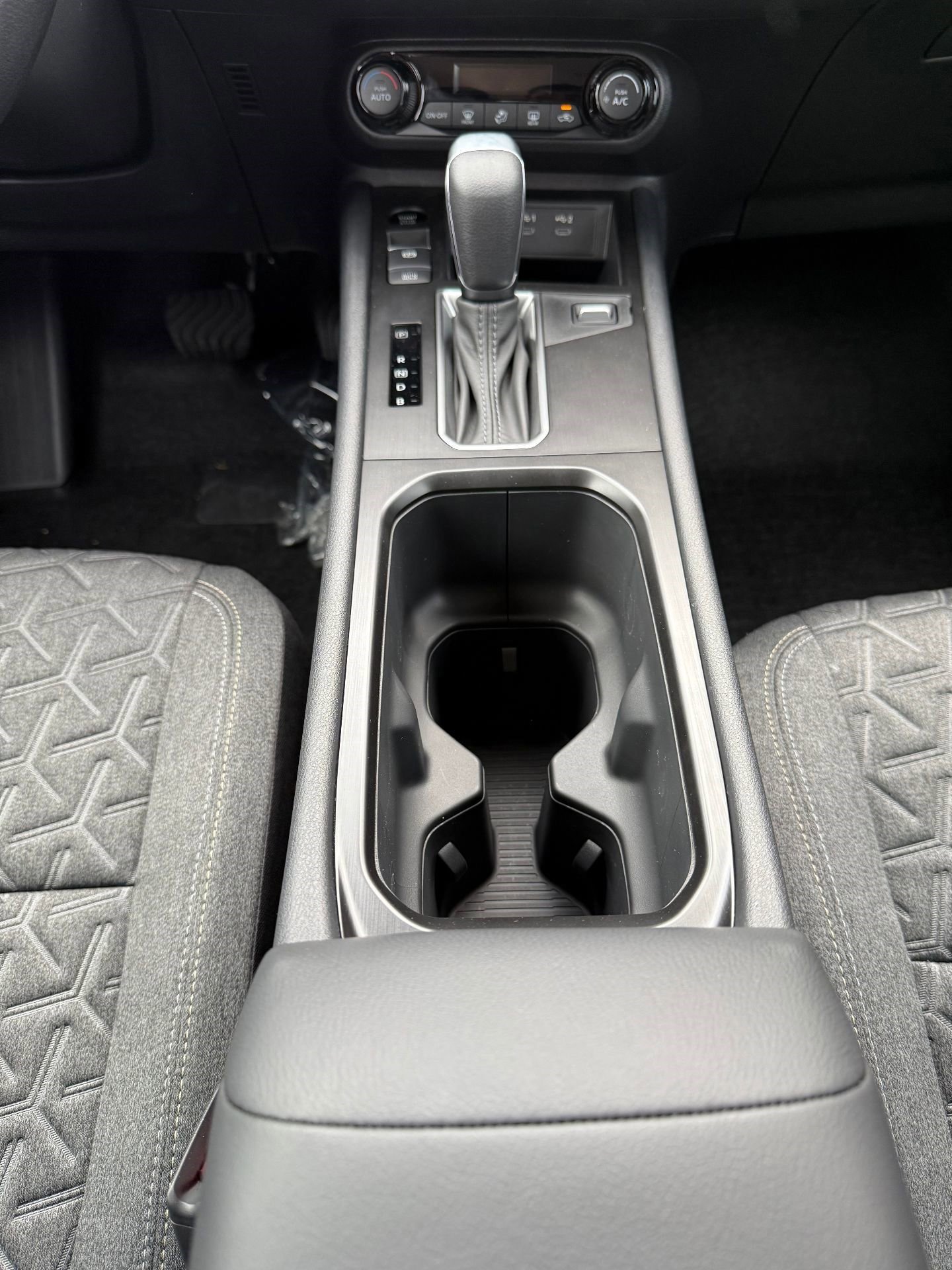 New 2026 Nissan Kicks SV w/ Cold Weather Package image 15