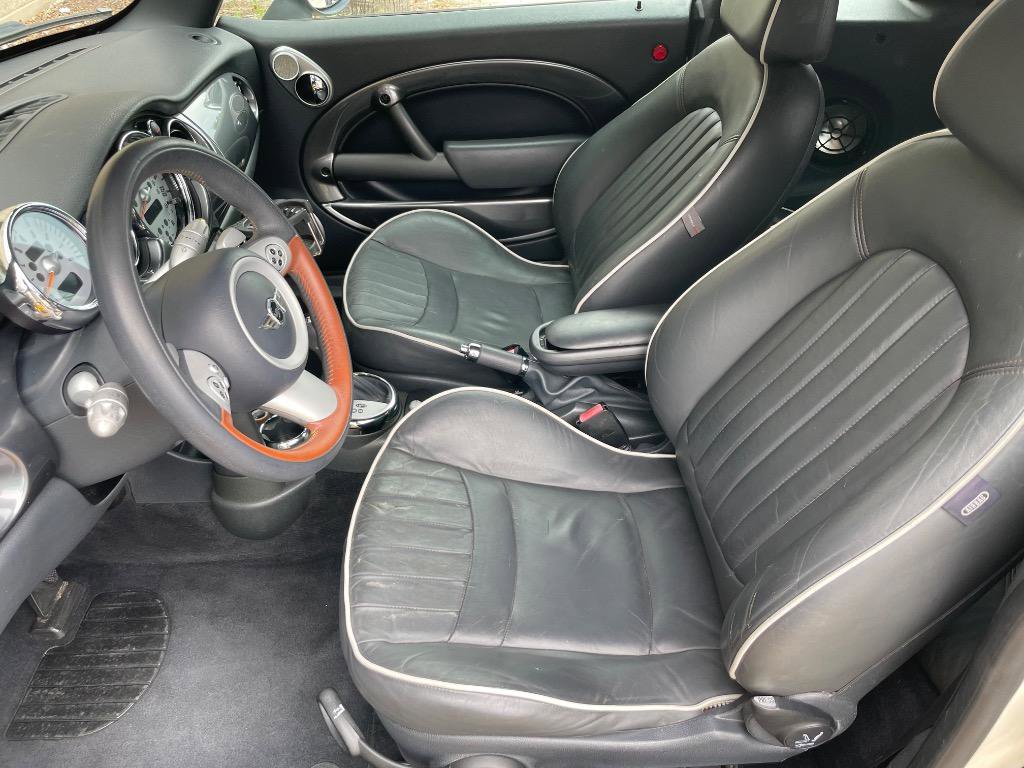 Used 2008 MINI Cooper Convertible FWD image 2