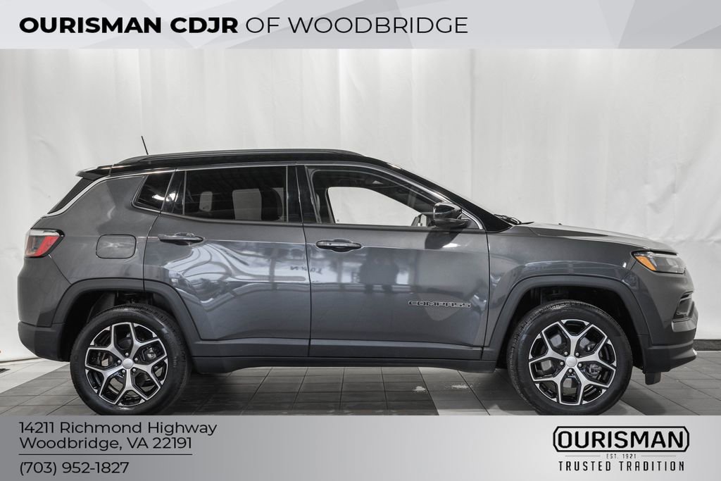 Used 2024 Jeep Compass Limited w/ Sun and Sound Group image 3