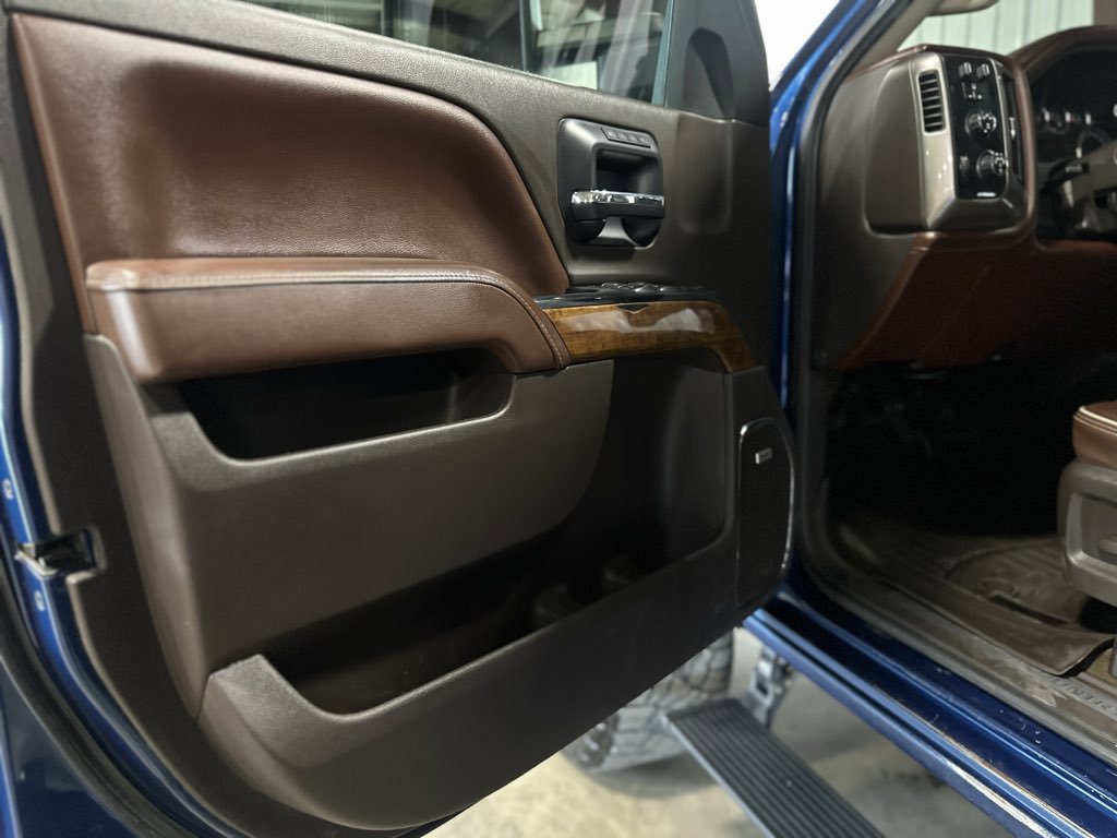 Used 2016 Chevrolet Silverado 2500 High Country w/ Duramax Plus Package image 15