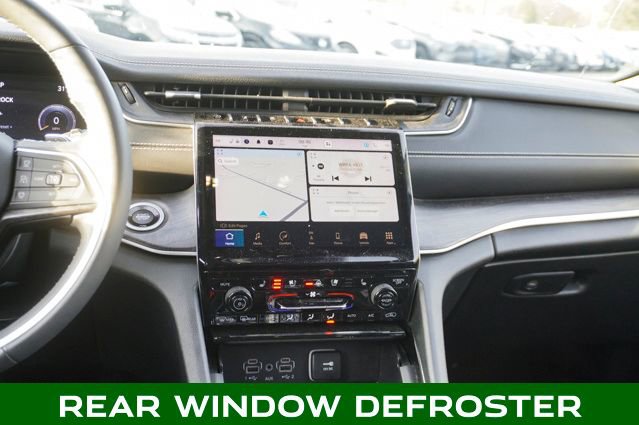 Used 2023 Jeep Grand Cherokee Limited w/ Luxury Tech Group II image 13