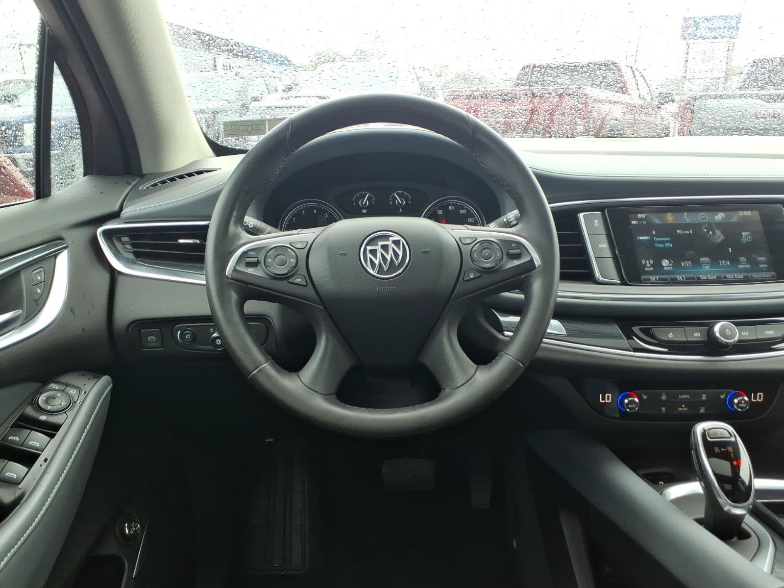 Used 2019 Buick Enclave Essence AWD/4WD image 15