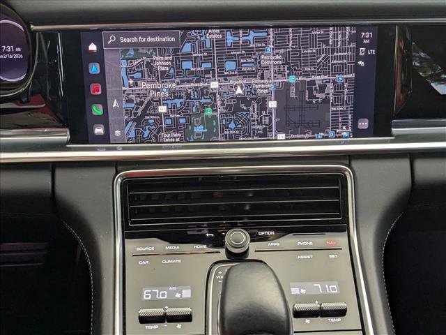 Used 2022 Porsche Panamera image 13