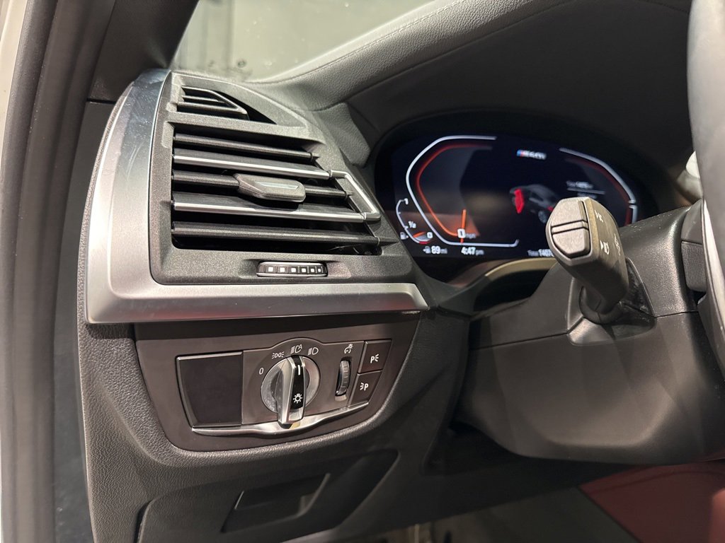 Used 2024 BMW X4 M40i w/ Premium Enhanced Package image 17