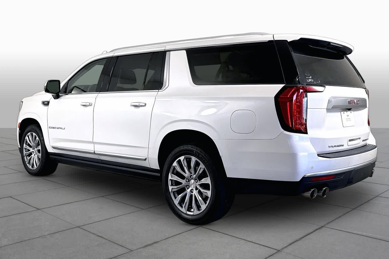Used 2021 GMC Yukon XL Denali RWD image 11
