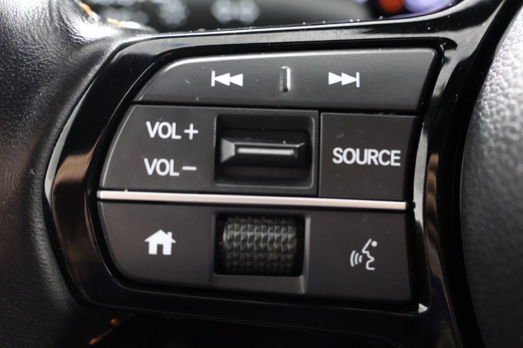 Used 2025 Honda HR-V Sport image 11