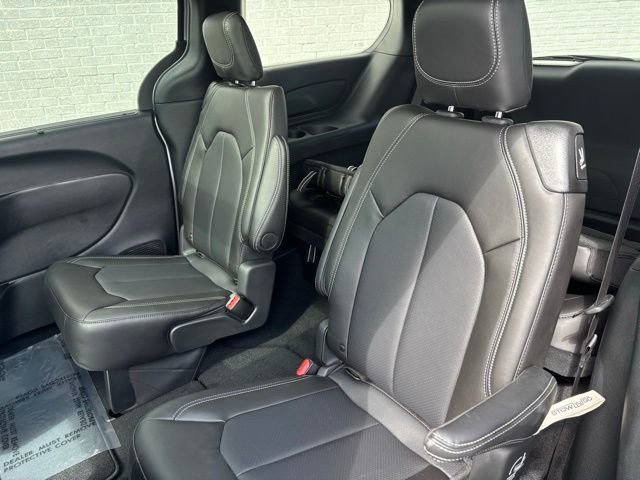 New 2026 Chrysler Pacifica Select image 27