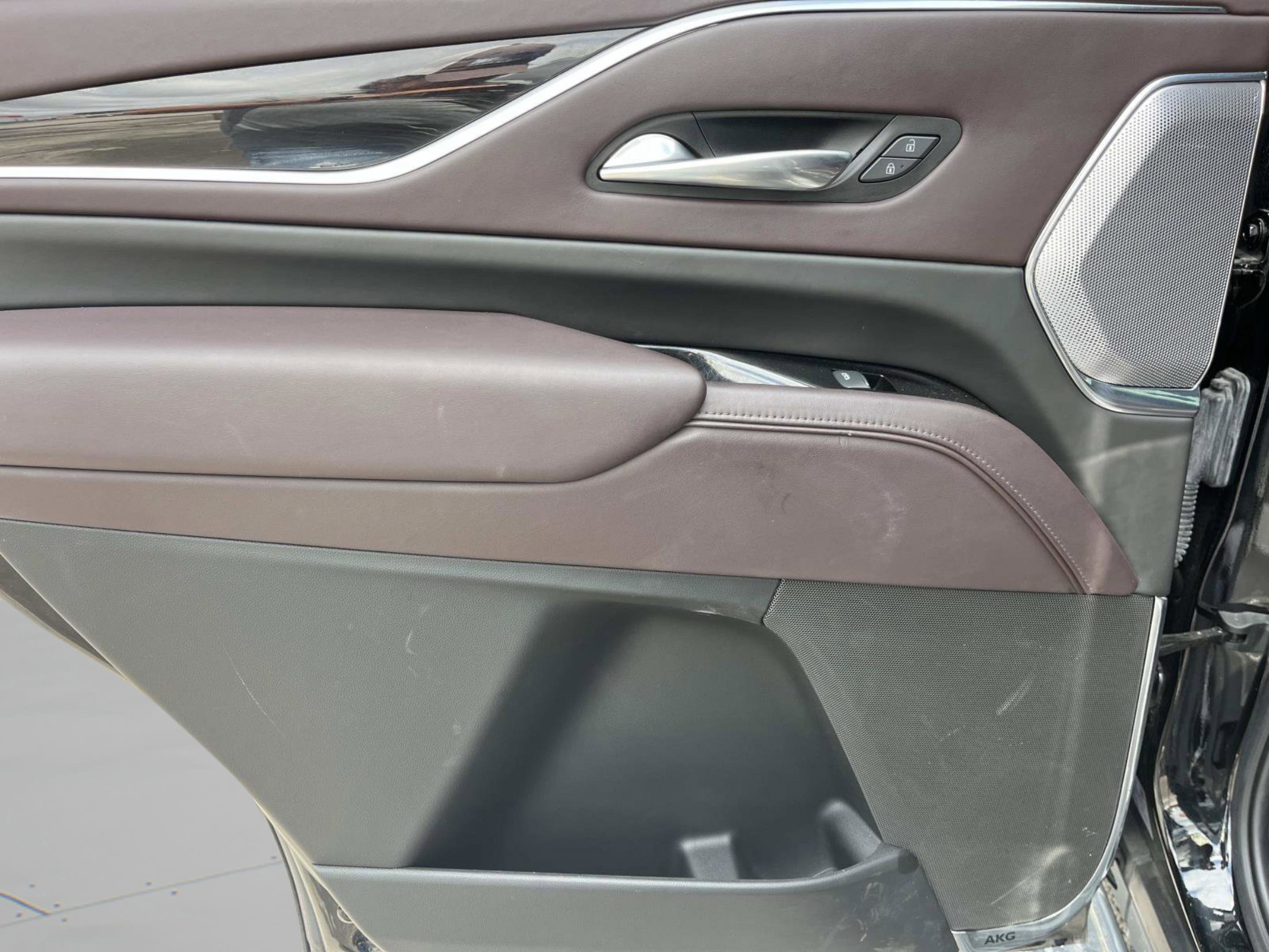 Used 2022 Cadillac Escalade Sport Platinum AWD/4WD image 15