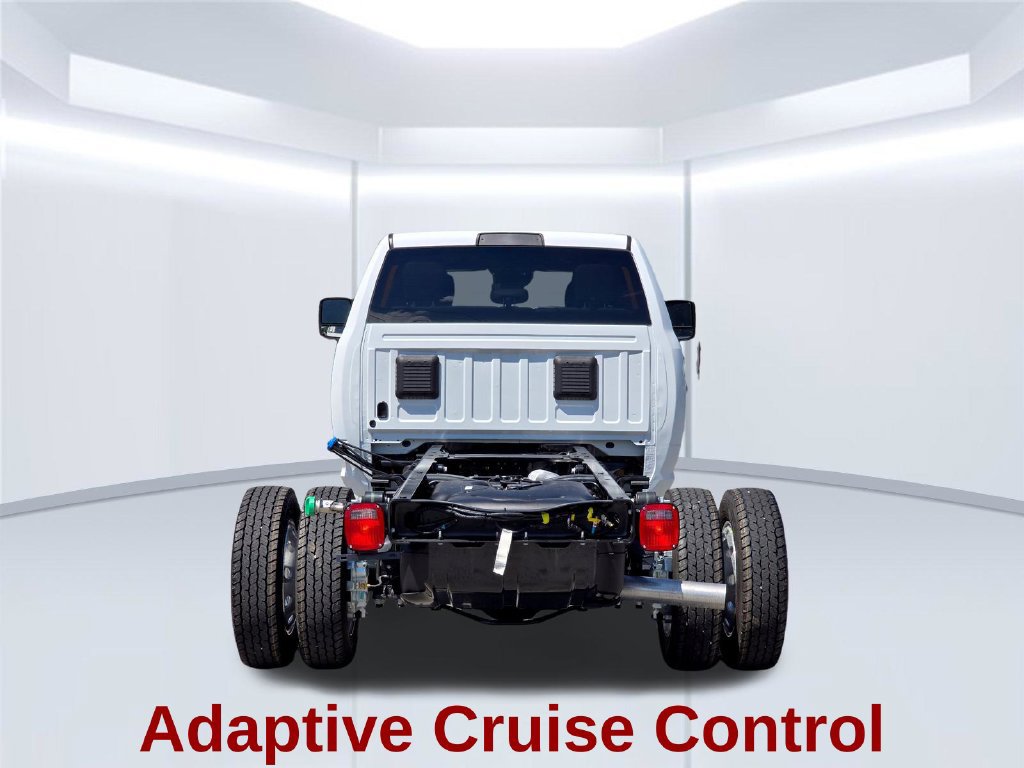 New 2026 RAM 5500 Tradesman w/ Chrome Appearance Group AWD/4WD image 18