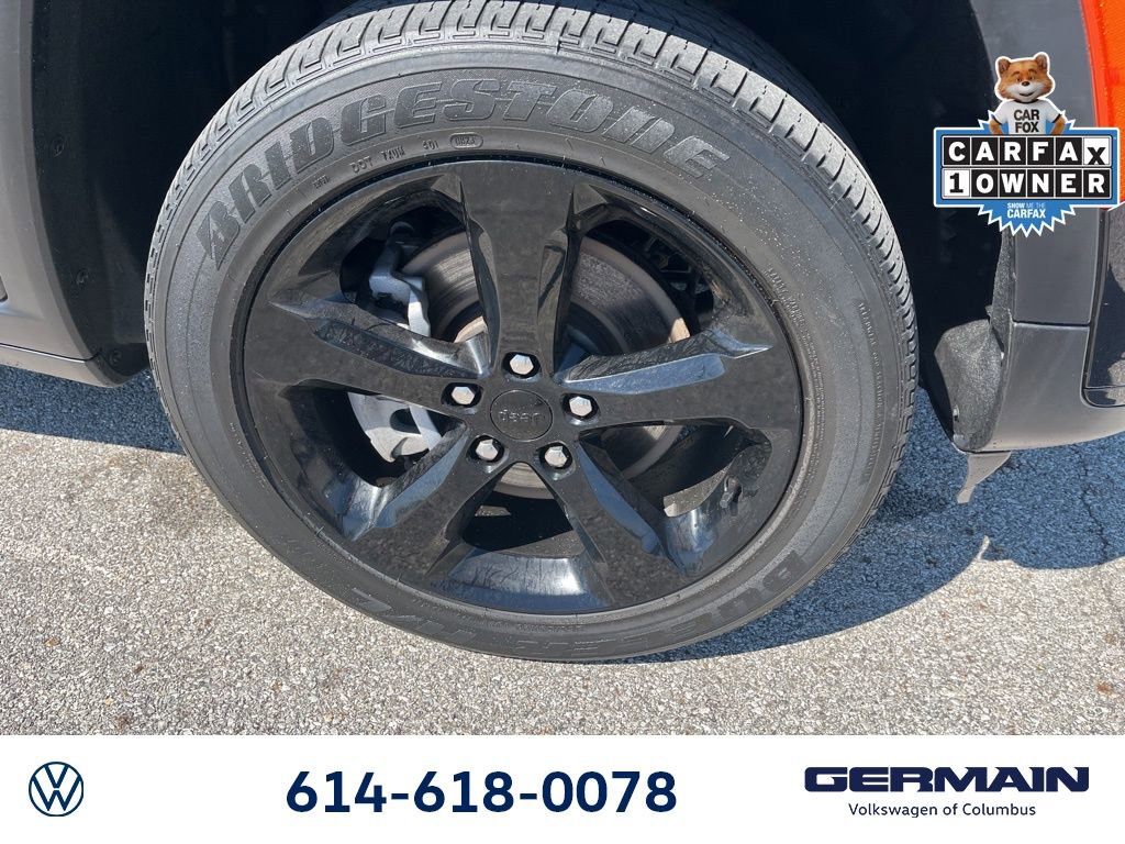 Used 2023 Jeep Grand Cherokee L Laredo AWD/4WD image 16