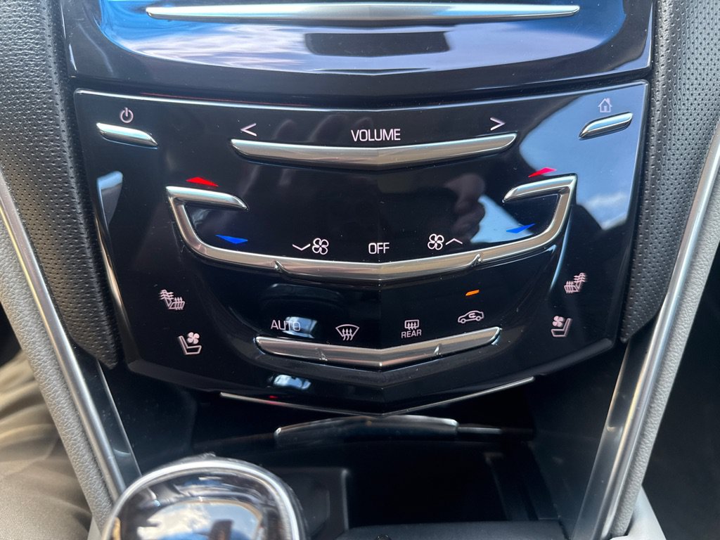Used 2015 Cadillac XTS Luxury w/ Driver Awareness Package AWD/4WD image 28