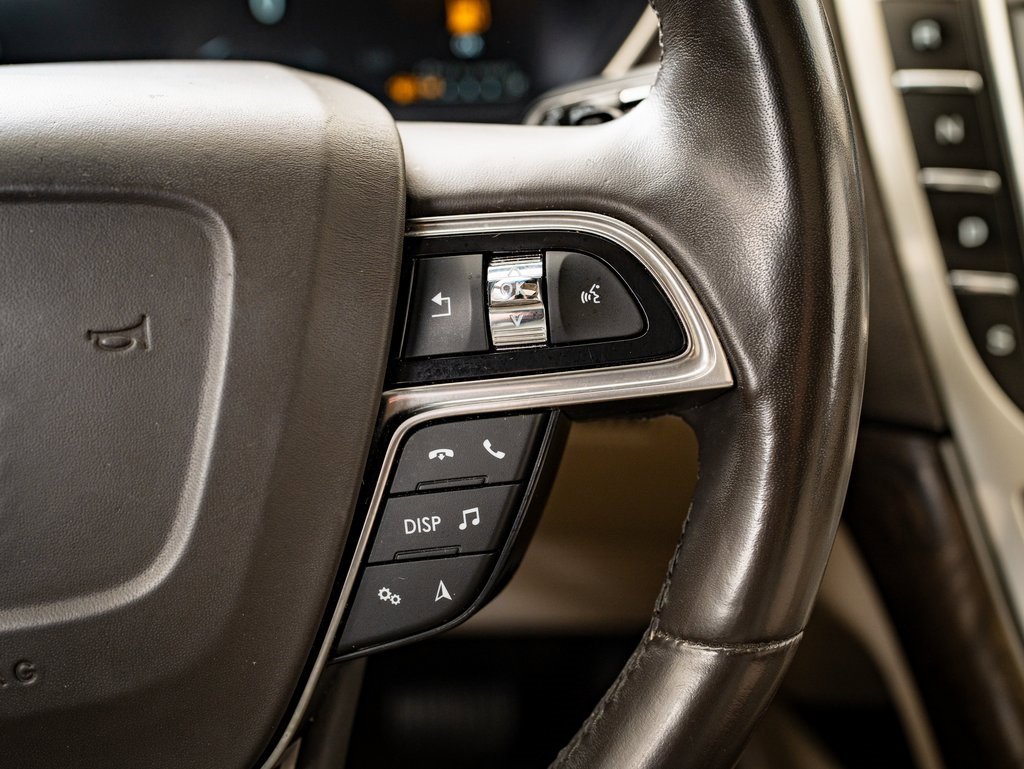 Used 2019 Lincoln Nautilus Select image 28