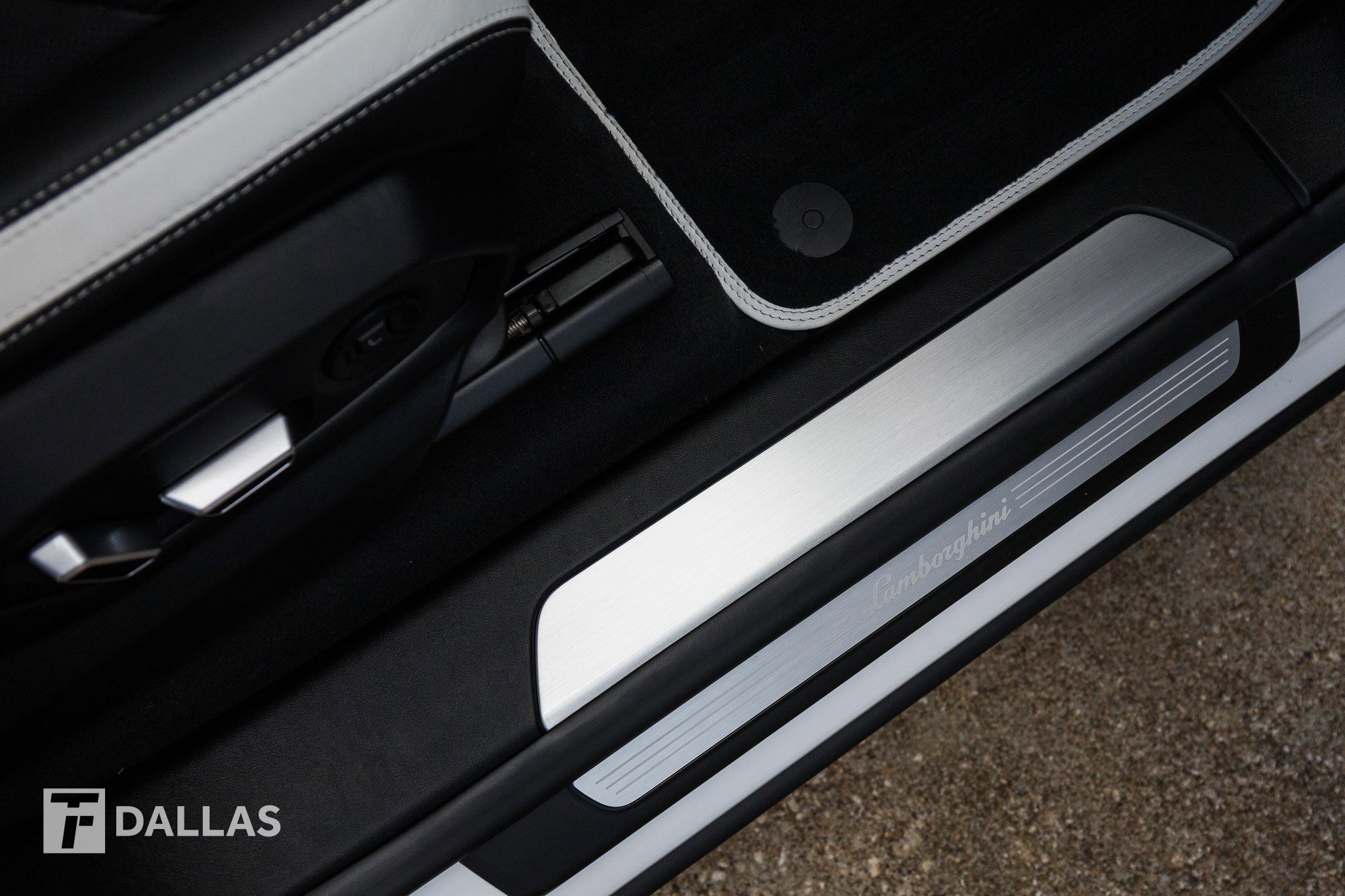 Used 2024 Lamborghini Urus S image 40