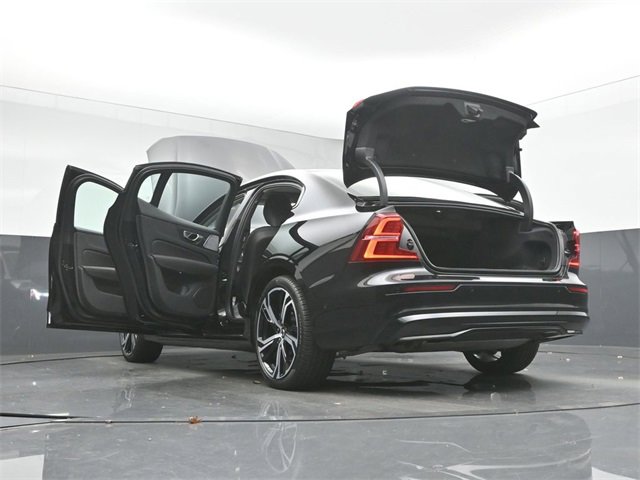 Used 2024 Volvo S60 B5 Ultimate image 54