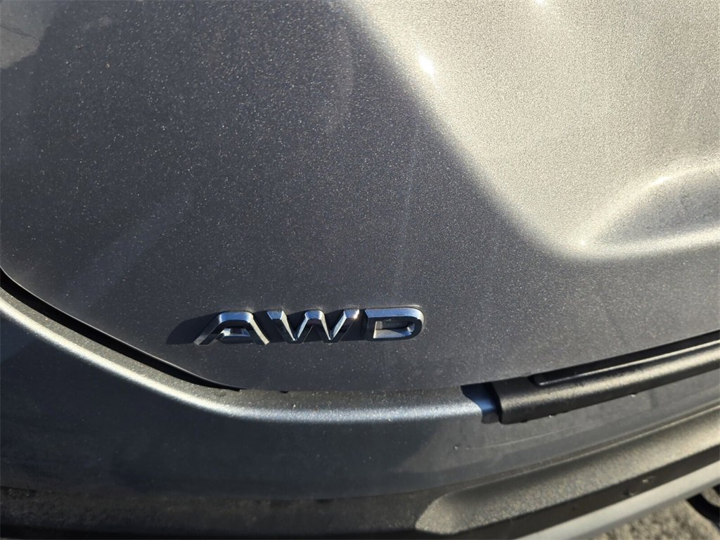 Used 2023 Honda Pilot Touring image 10