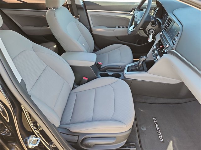 Used 2020 Hyundai Elantra SEL image 14