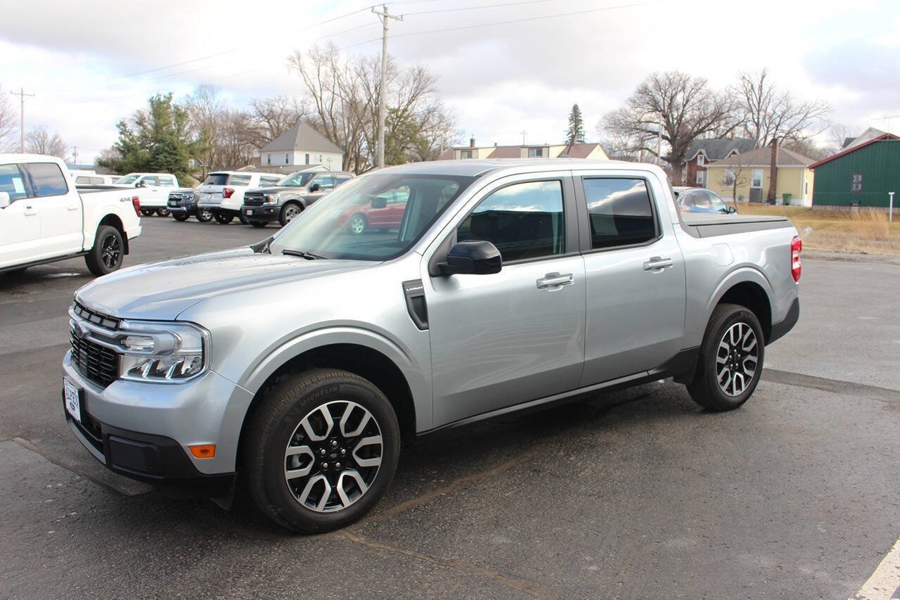 Used 2024 Ford Maverick Lariat image 1