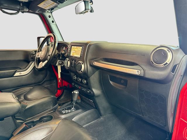 Used 2015 Jeep Wrangler Unlimited Rubicon AWD/4WD image 27