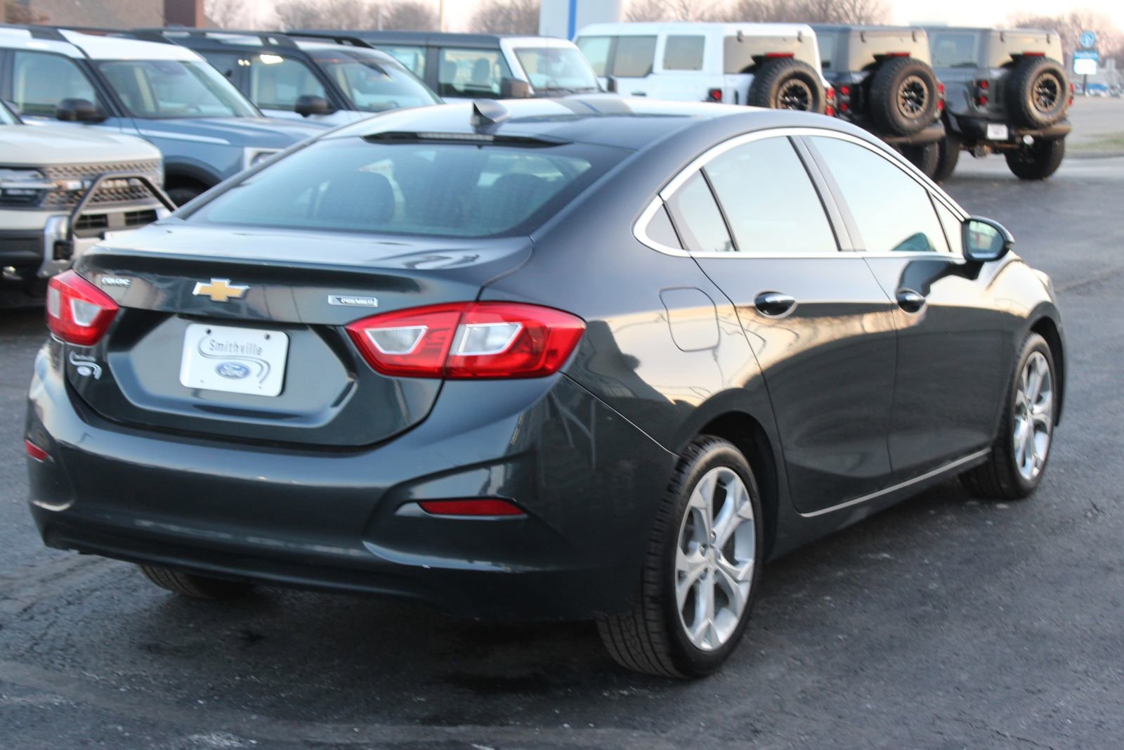 Used 2017 Chevrolet Cruze Premier image 6