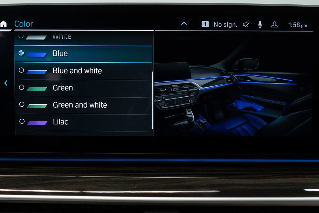 Used 2023 BMW 530e xDrive w/ Premium Package image 29